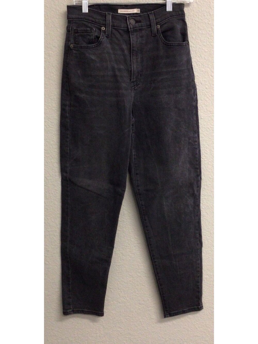 Levi's High Waisted Mom Jeans Women’s Size 26 Black Wash Denim Straight Leg Y2K